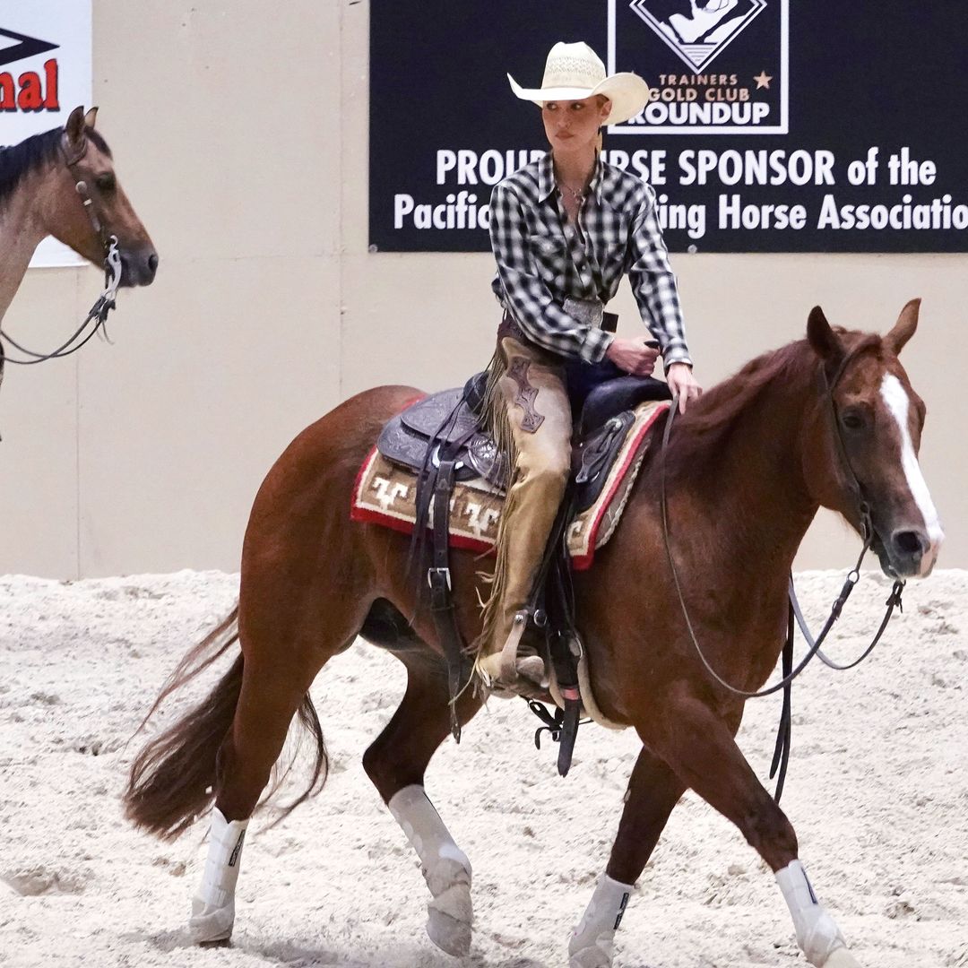 En la edición navideña de este mismo campeonato, la Cutting Horse de Las Vegas, se llevó el primer premio. Al cierre de esta edición, aún esperamos los resultados de la veraniega. Crucemos los dedos. Por Bella