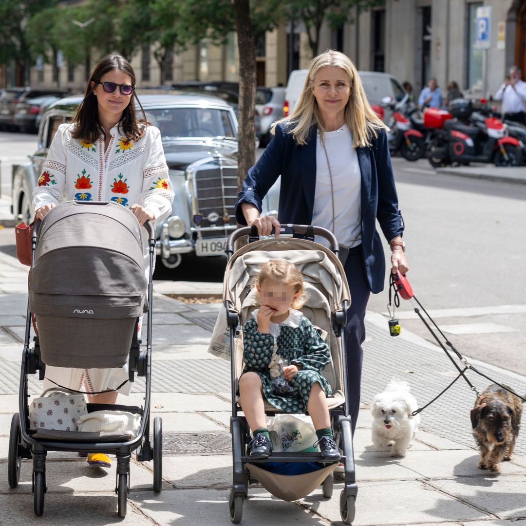 El lado más familiar de Isabelle Junot al descubierto: abre las puertas de su intimidad en el cumpleaños de su madre junto a sus dos hijas