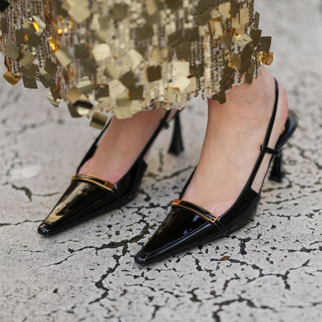 7 zapatos de tacón cómodo que te van a solucionar todos los looks de las fiestas