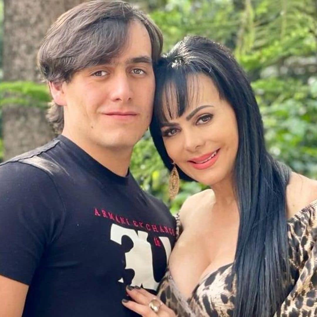 Maribel Guardia recuerda a su hijo Julián en su ofrenda por el Día de Muertos
