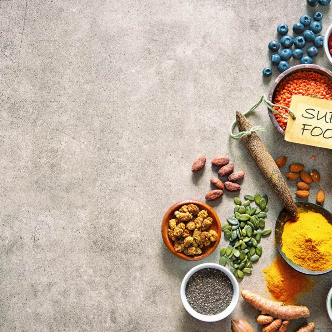 Los otros 'superalimentos' que tienes que añadir en tu dieta este verano (y no los conoces)