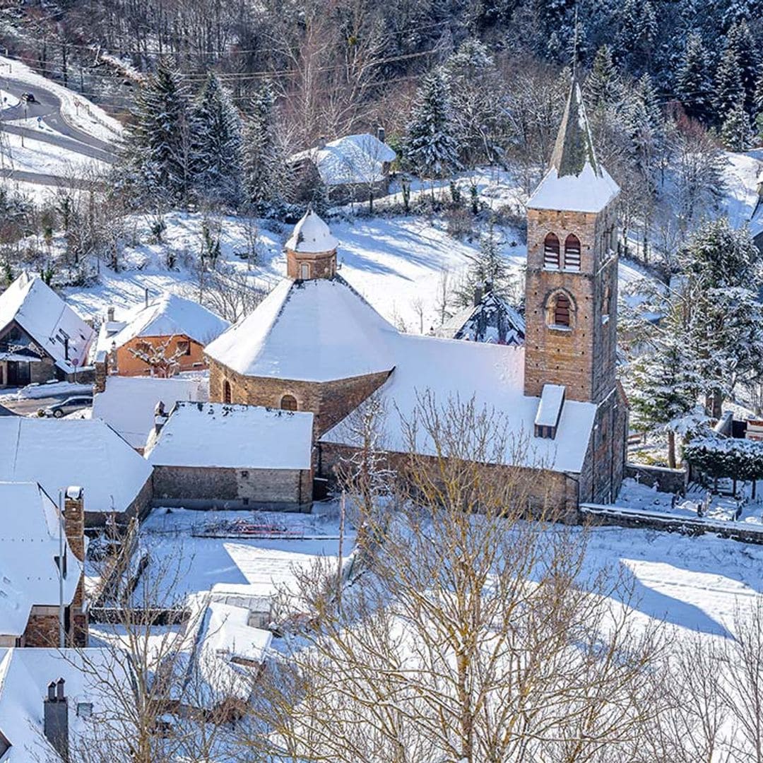 7 pueblos cerca de estaciones de esquí que puedes visitar tras la jornada de nieve