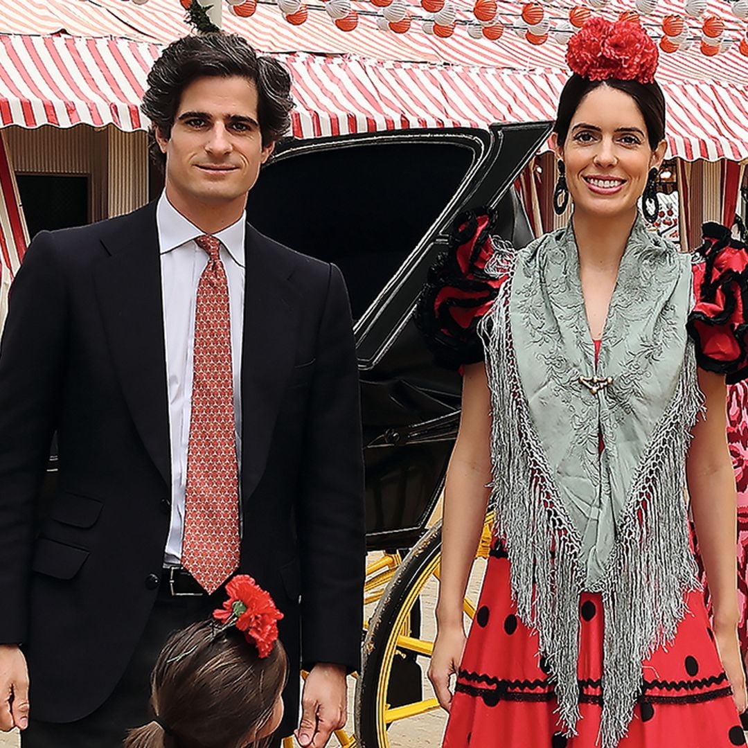 Sofía Palazuelo deslumbra en Sevilla con el mismo look flamenco que sus hijas Rosario y Sofía