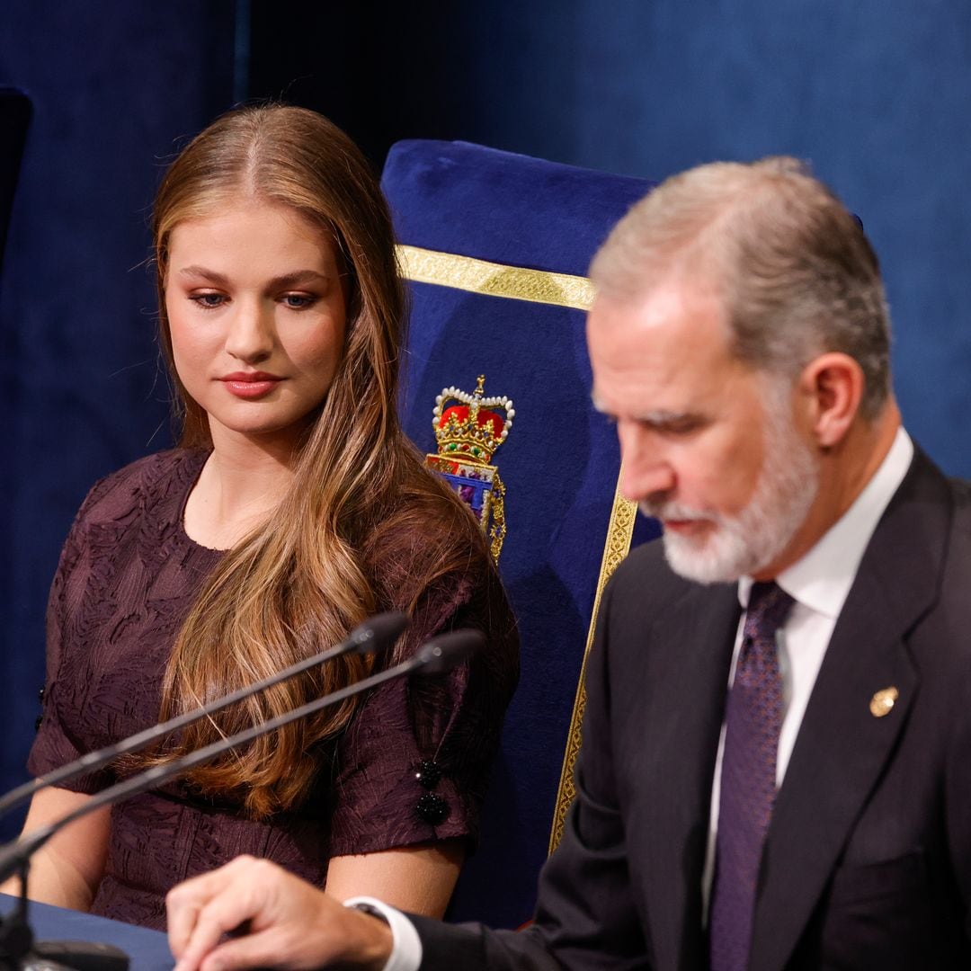 Premios Princesa de Asturias, en directo: Leonor emociona con la dedicatoria a su hermana y el Rey sienta las bases del futuro con su hija al frente