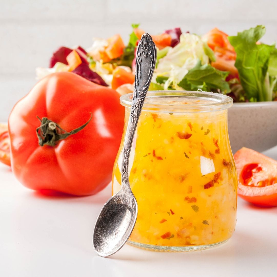 Más allá de la vinagreta clásica: ideas de aliños caseros para llevar tus ensaladas a otro nivel