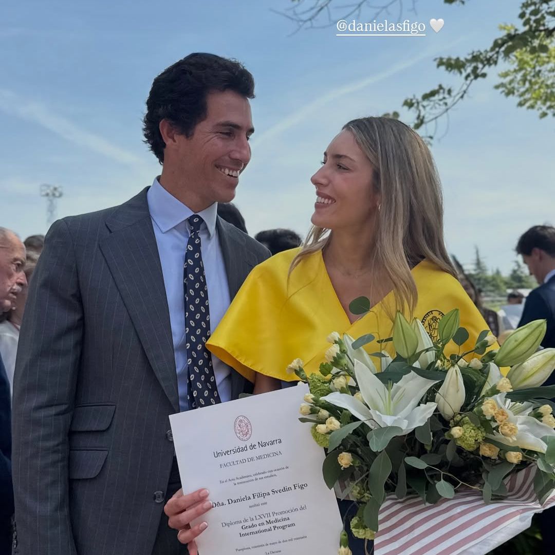 La gran alegría de Daniela, hija de Luis Figo y Helen Svedin: se gradúa en Medicina con una preciosa declaración de Beltrán Lozano