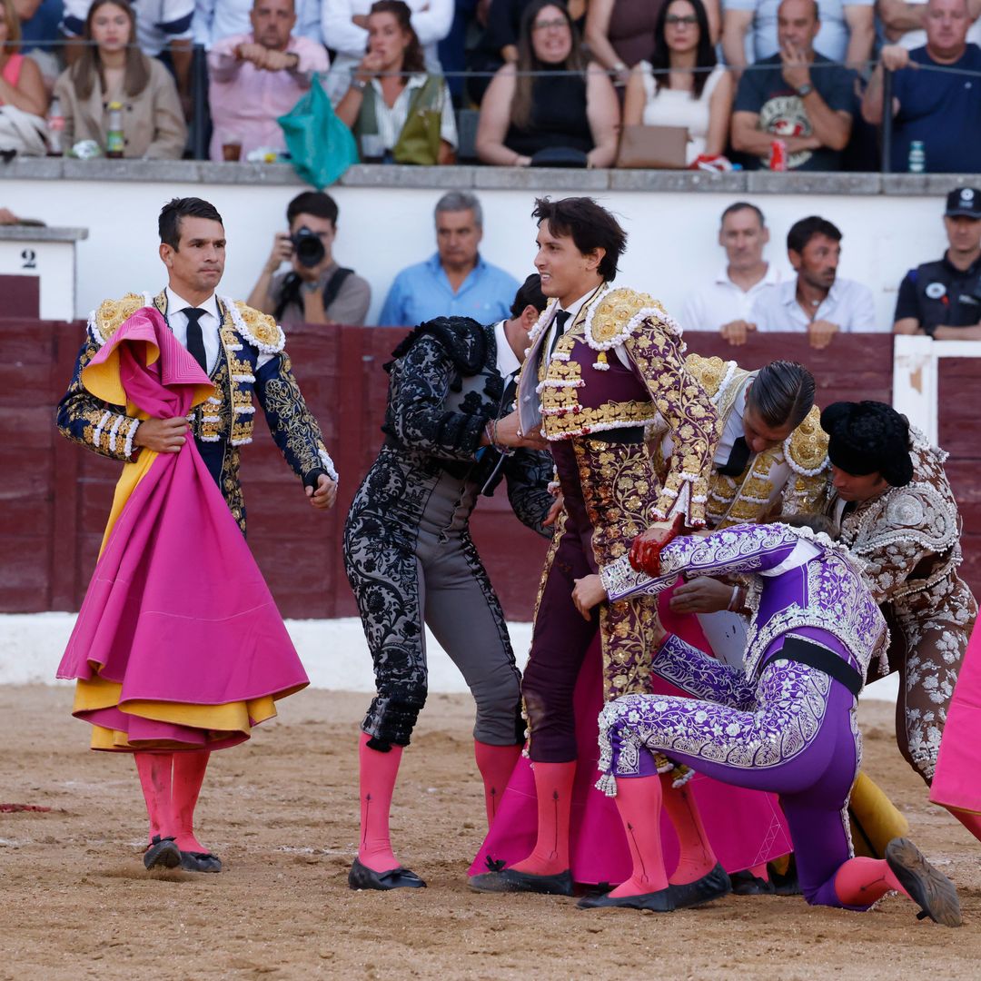 Roca Rey sufre una cogida en San Martín de Valdeiglesias, Madrid, el 9 de septiembre de 2026 