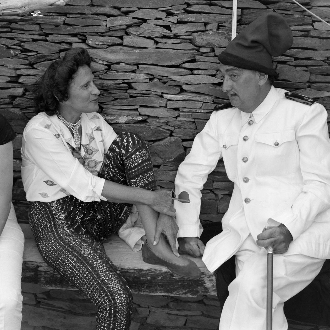 HOLA La vida de Gala Dalí, musa eterna de Salvador Dalí, 44 años tras su muerte: dueña de un castillo y apasionado de Christian Dior