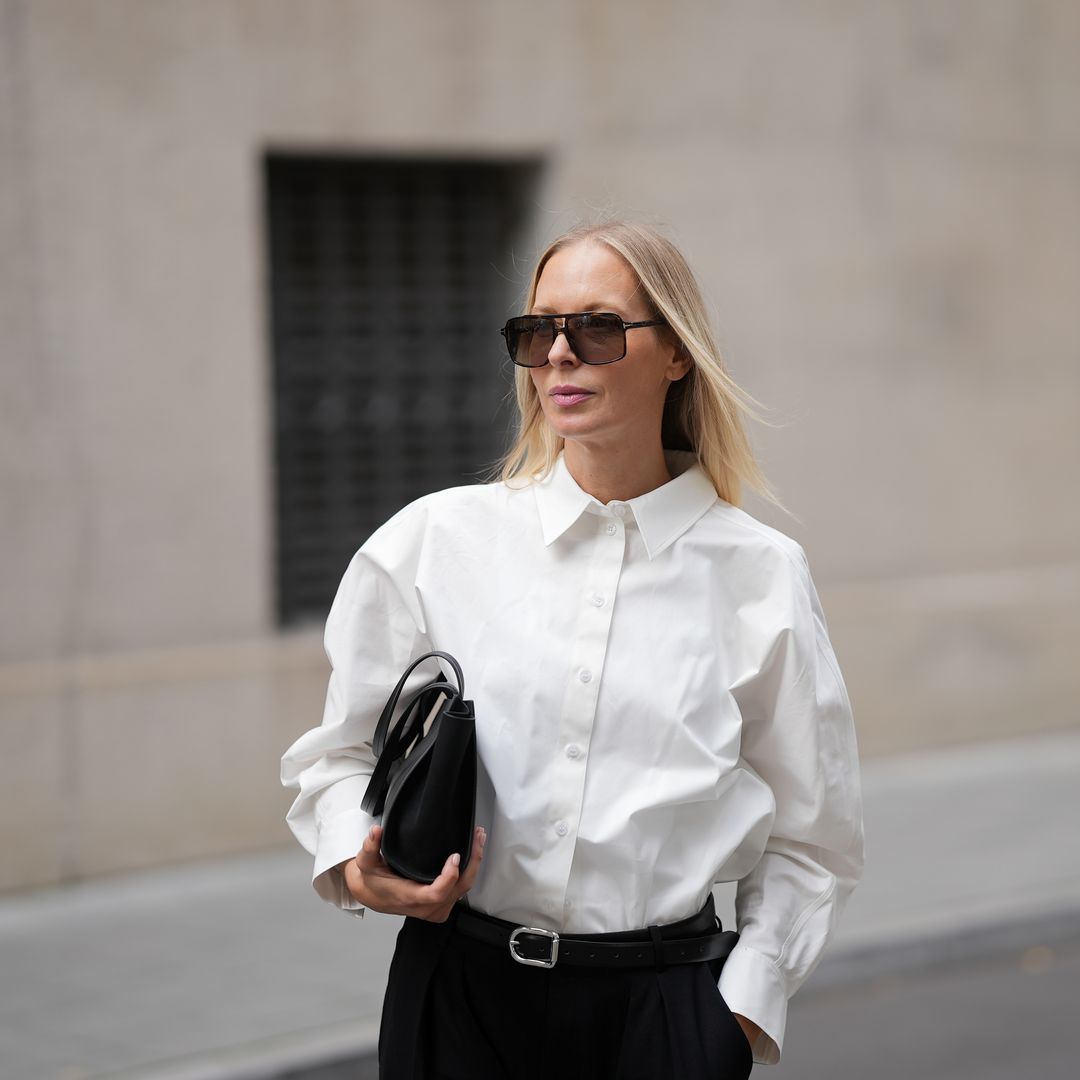 Pensabas que las camisas blancas eran aburridas, hasta que descubres las que llevan nuestras editoras de moda