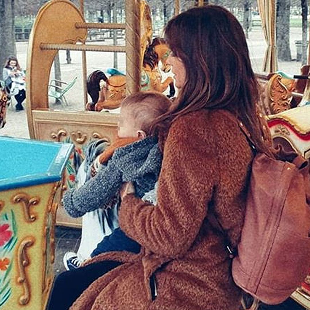 Isabel Jiménez disfruta como una niña de la primera vez de su hijo Hugo en la ciudad de la luz