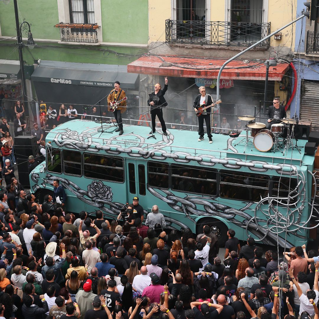 Vecino de la Ciudad de México abre las puertas de su hogar a U2 tras imprevisto en la grabación de su video
