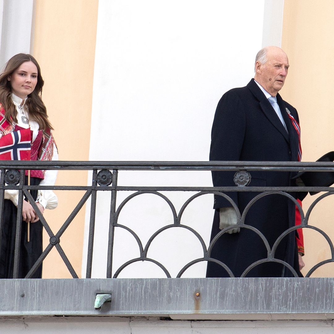 Un hombre es detenido tras arrojar dos cócteles molotov contra el Palacio Real de Oslo