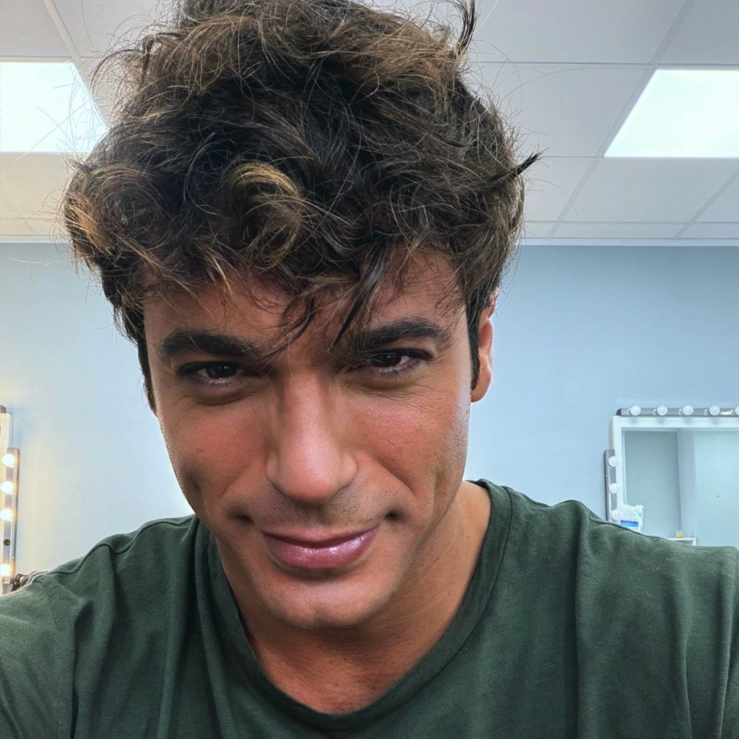 Can Yaman sorprende con un radical cambio de look que no ha dejado indiferente a nadie