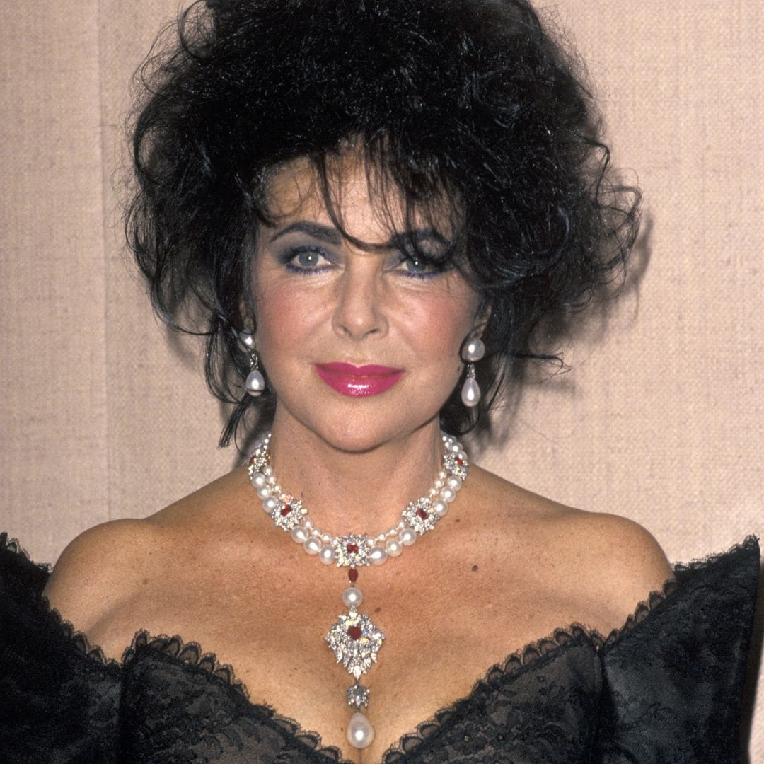De la perla española de Elizabeth Taylor al vestido blanco de Marilyn: las subastas más caras que preceden a la de Diana