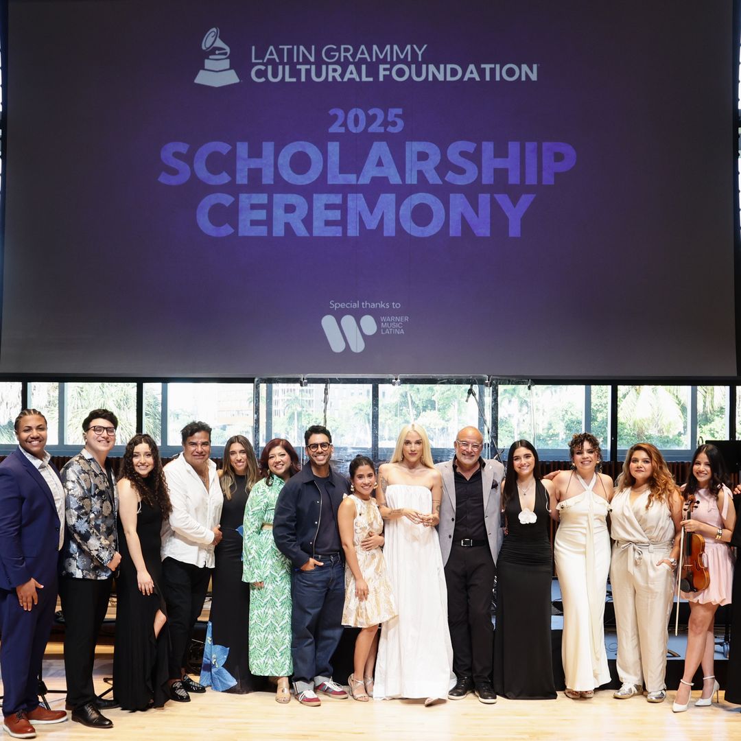 La Fundación Cultural Latin Grammy otorga 49 becas a jóvenes talentosos para impulsar la música latina