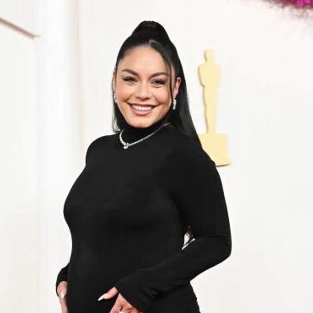Vanessa Hudgens asiste a los Oscar con un sofisticado manicure ombré