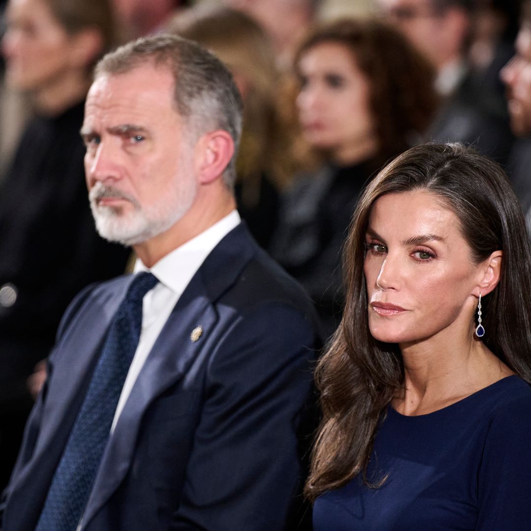 Felipe VI y la Reina Letizia interrumpen sus vacaciones tras la muerte de un cabo de la UME en Huesca: “Todo nuestro cariño a sus familiares y compañeros"