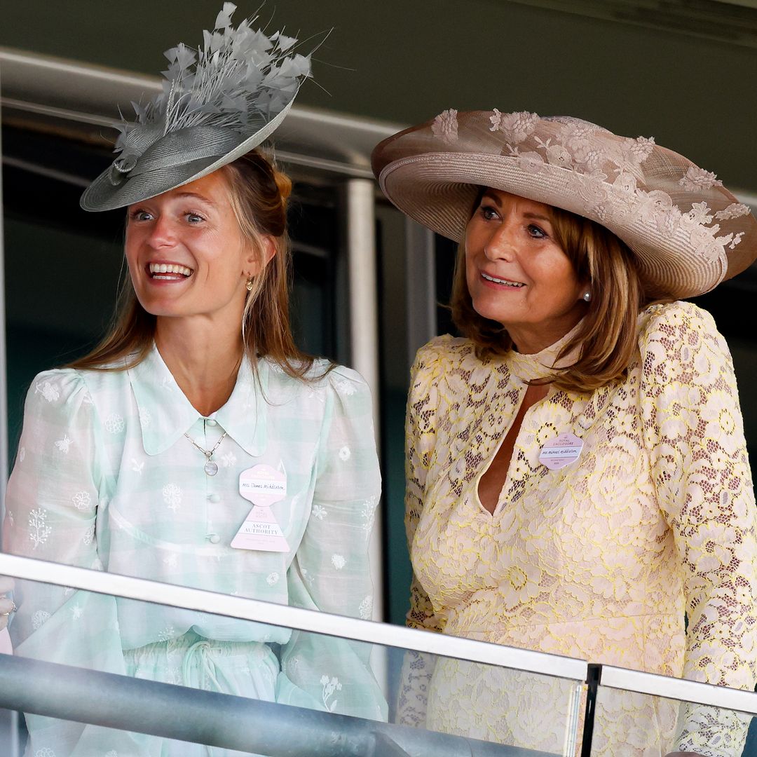 Alizée Thévenet (cuñada de Kate Middleton) triunfa en Ascot con su tocado de plumas y look parisino