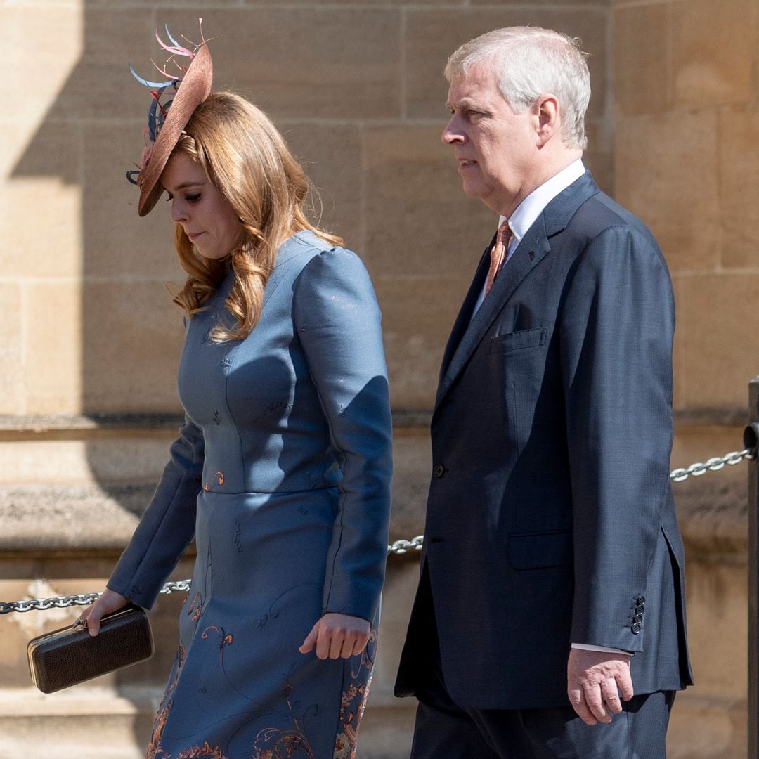 Beatriz de York reaparece al lado de Andrés Mountbatten-Windsor con su hija Sienna y se reafirma como su último apoyo