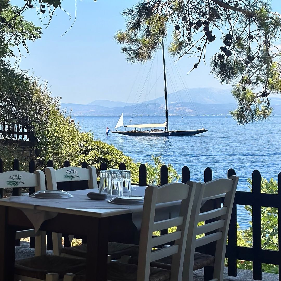 Taberna To Pefkaki, isla de Hydra, Grecia