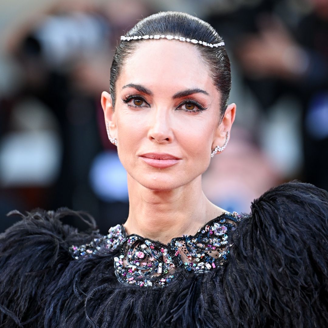 Las mejor vestidas en la alfombra roja del festival de cine: plumas, transparencias y joyas de alto impacto