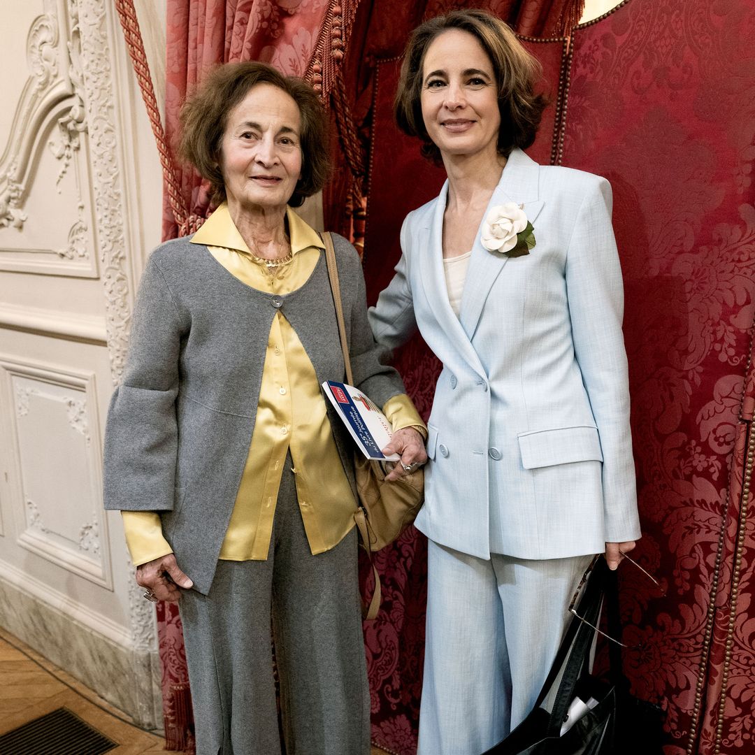 Laurence Debray con su madre, Elizabeth Burgos, traductora de 'Reconciliación' al español