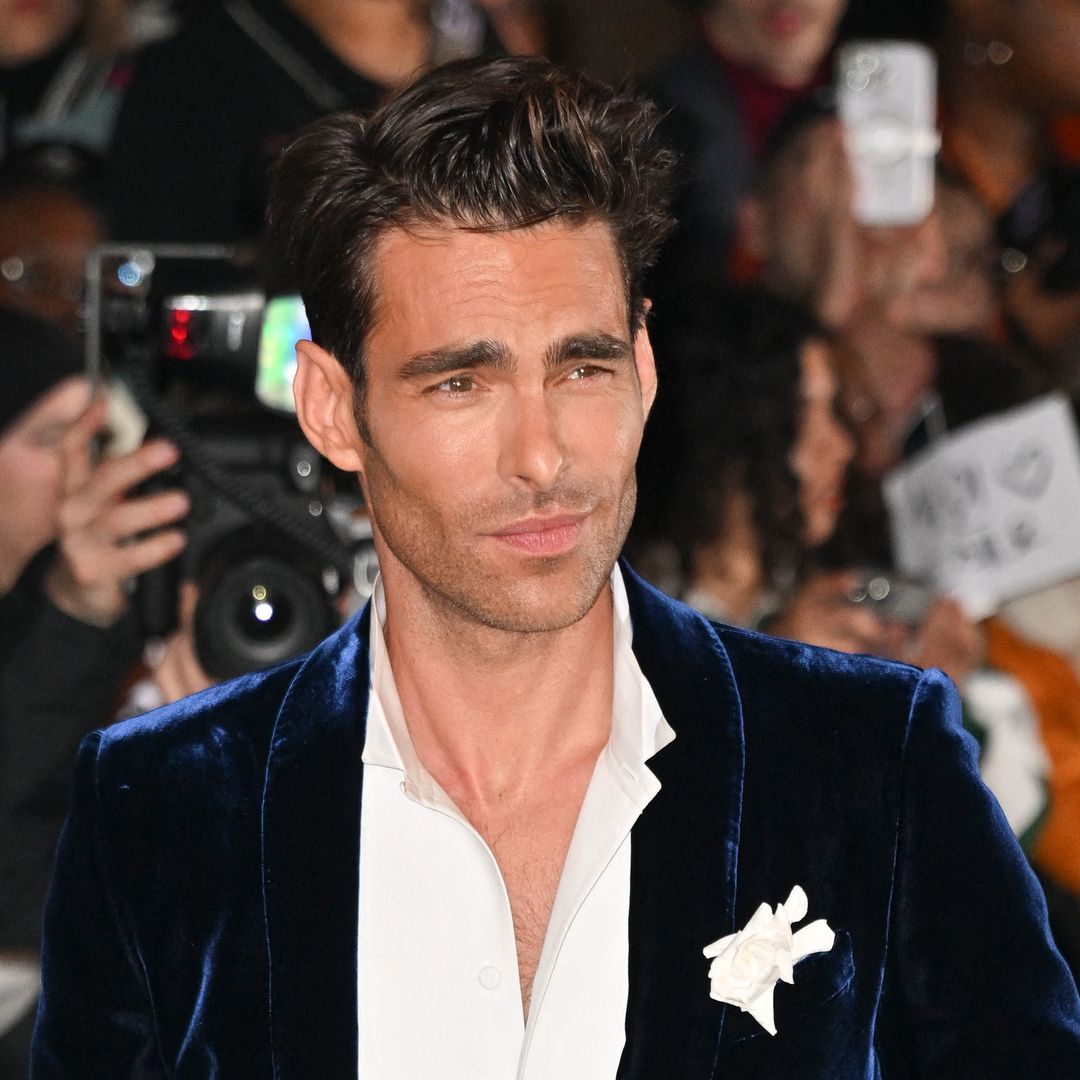 La transformación viral de Jon Kortajarena para su misterioso nuevo proyecto: "Mi rutina de skincare"