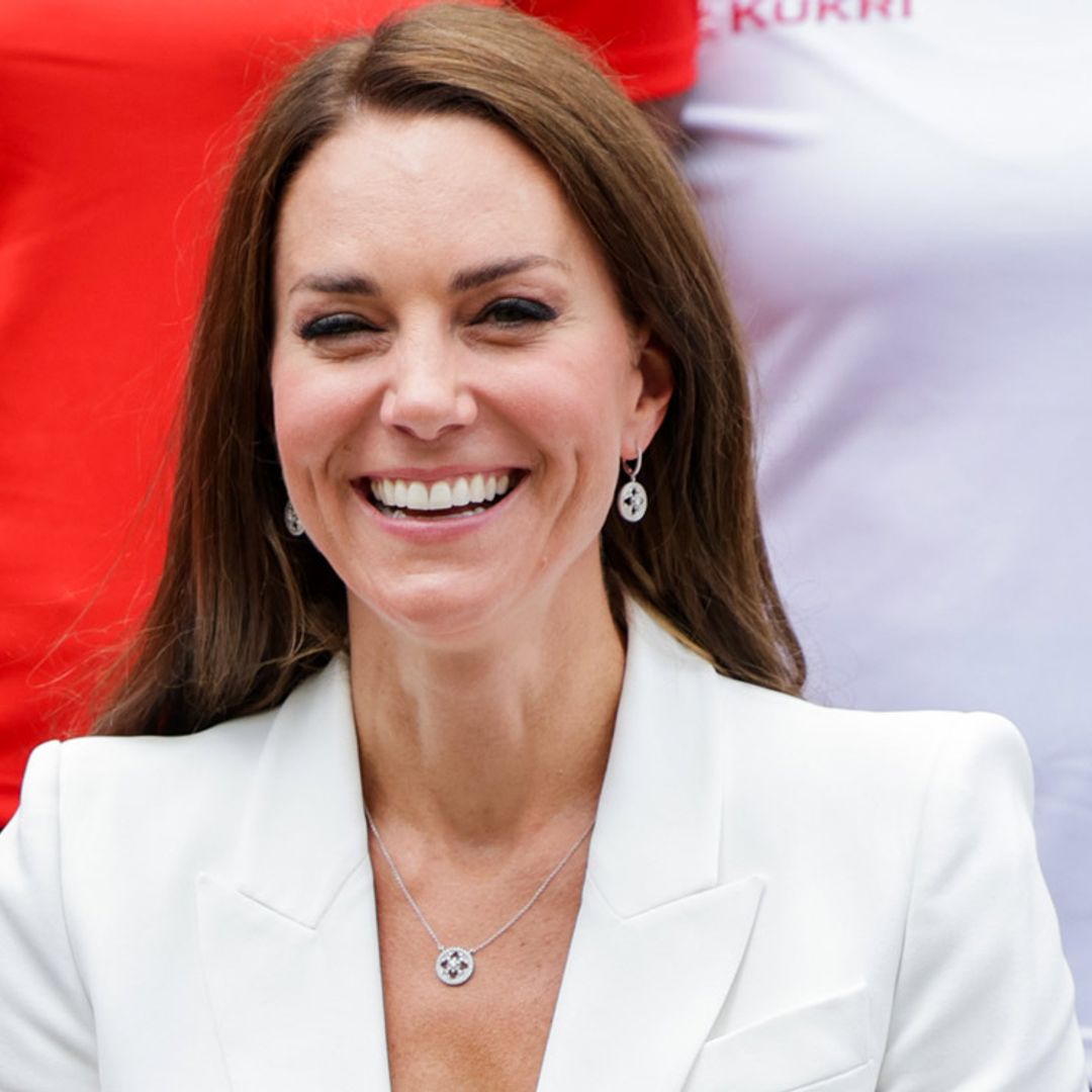 Kate Middleton se rinde al look más poderoso de 'royals' y primeras damas