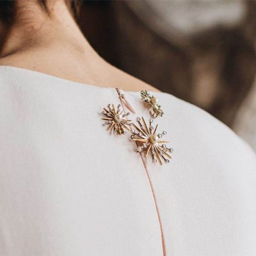 Nueve formas de incorporar un broche especial a tu look de novia