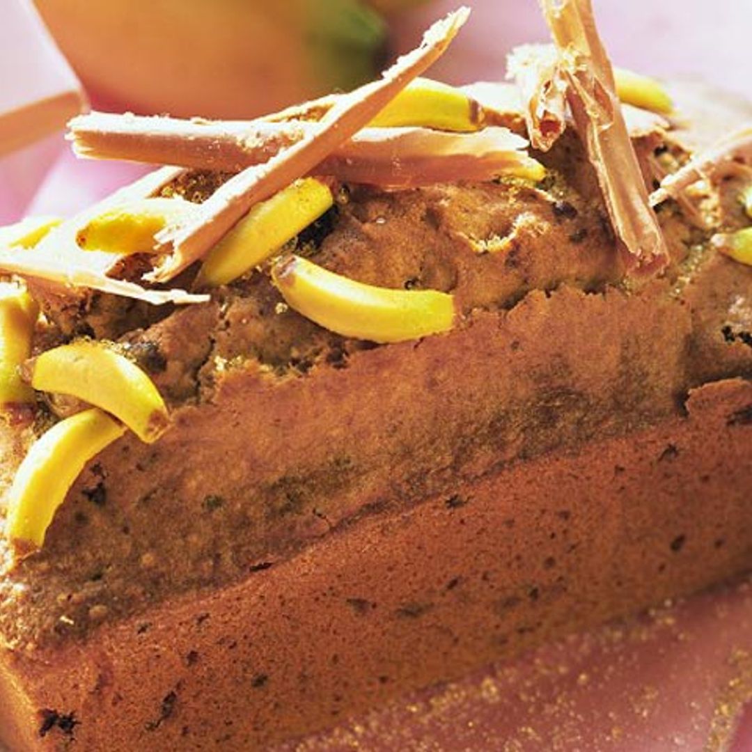 Irresistible, vistoso y aromático... Bizcocho de plátano y nueces