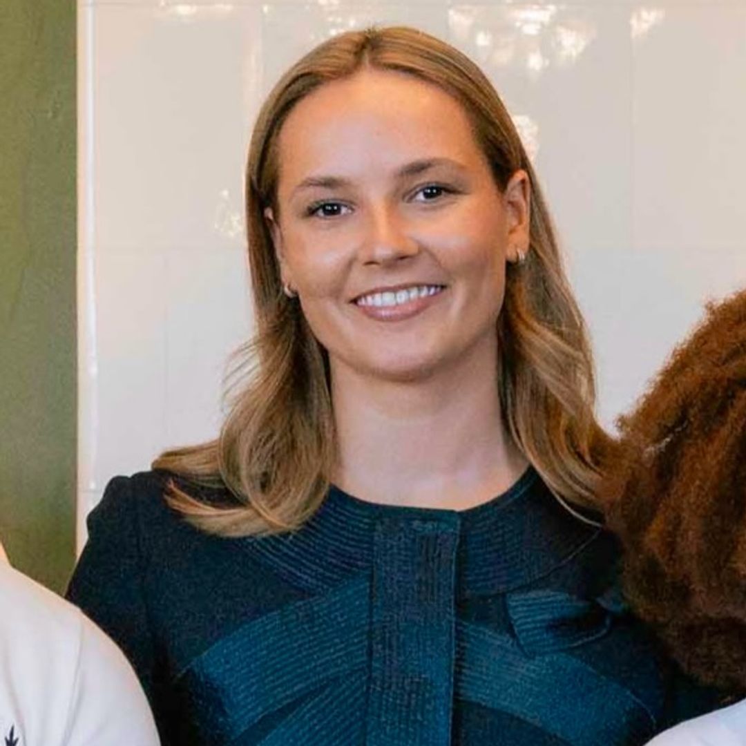 Ingrid de Noruega con los representantes de la Operación Dagsverk en la audiencia en el castillo