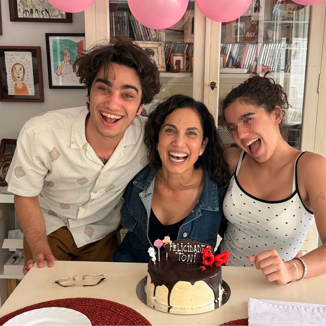Nicolás Martos cumple 22 en un momento clave: la felicitación de su madre, Toni Acosta, y su posible ruptura con Dora Postigo