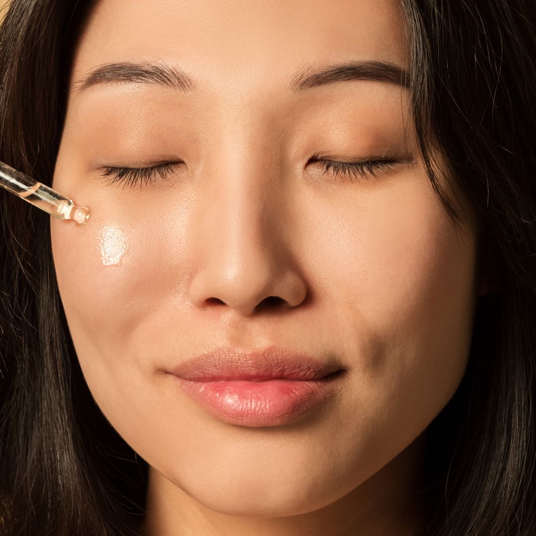Soy experta en belleza y este es el sérum antimanchas superrebajado que estoy usando para tratar mi melasma después del verano
