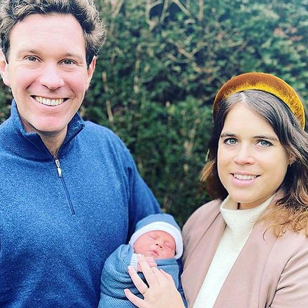 Eugenia de York y Jack Brooksbank posan por primera vez con su bebé