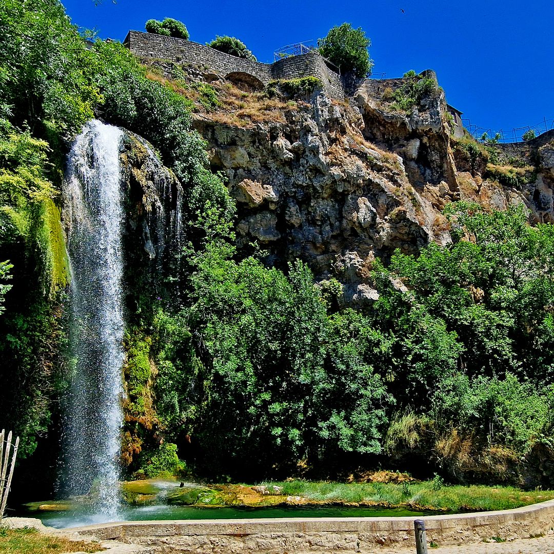 Cascada de Salles-la-Source, Francia