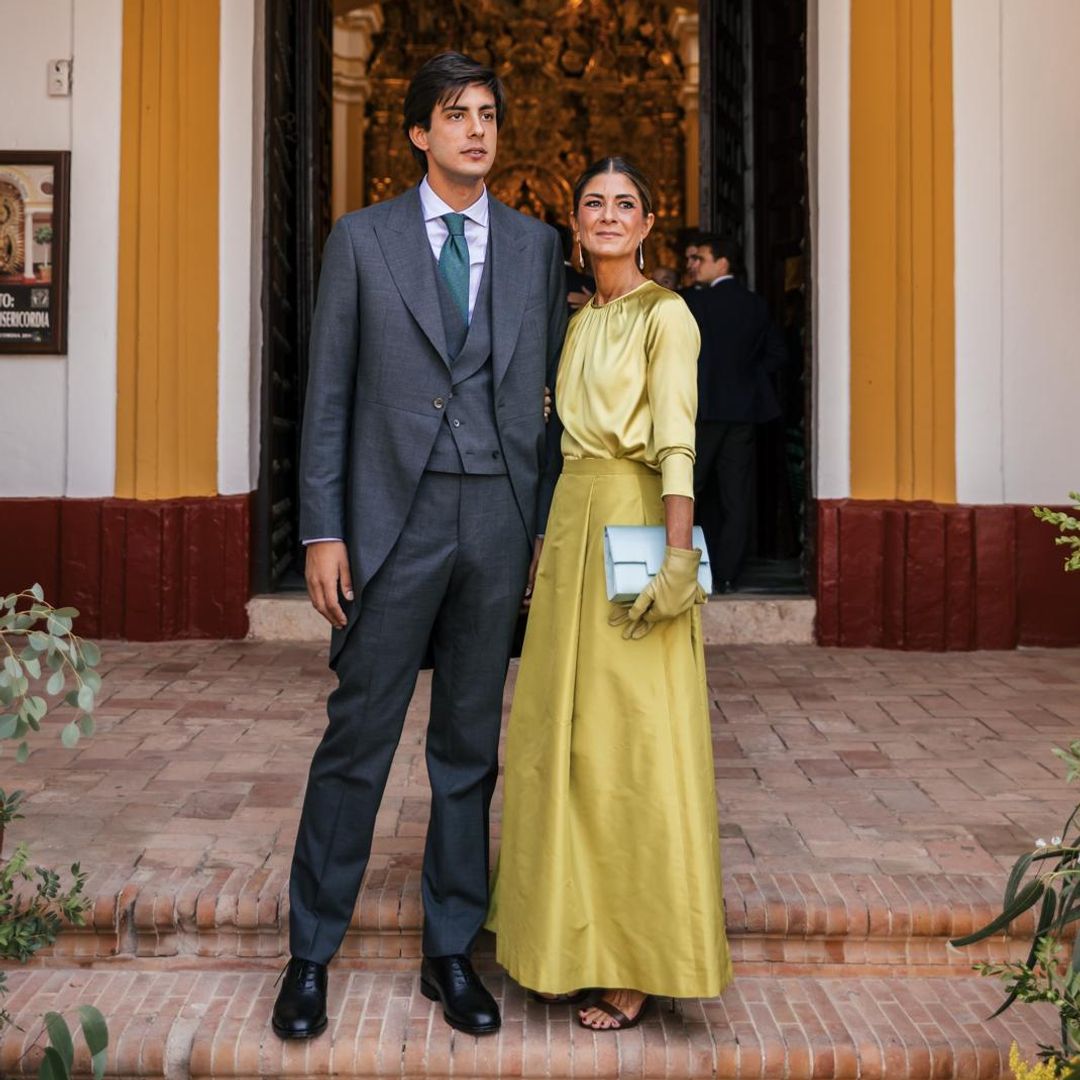 Rocío, la madrina de una boda en Sevilla que triunfó con un conjunto verde lima: "No buscaba el típico vestido"