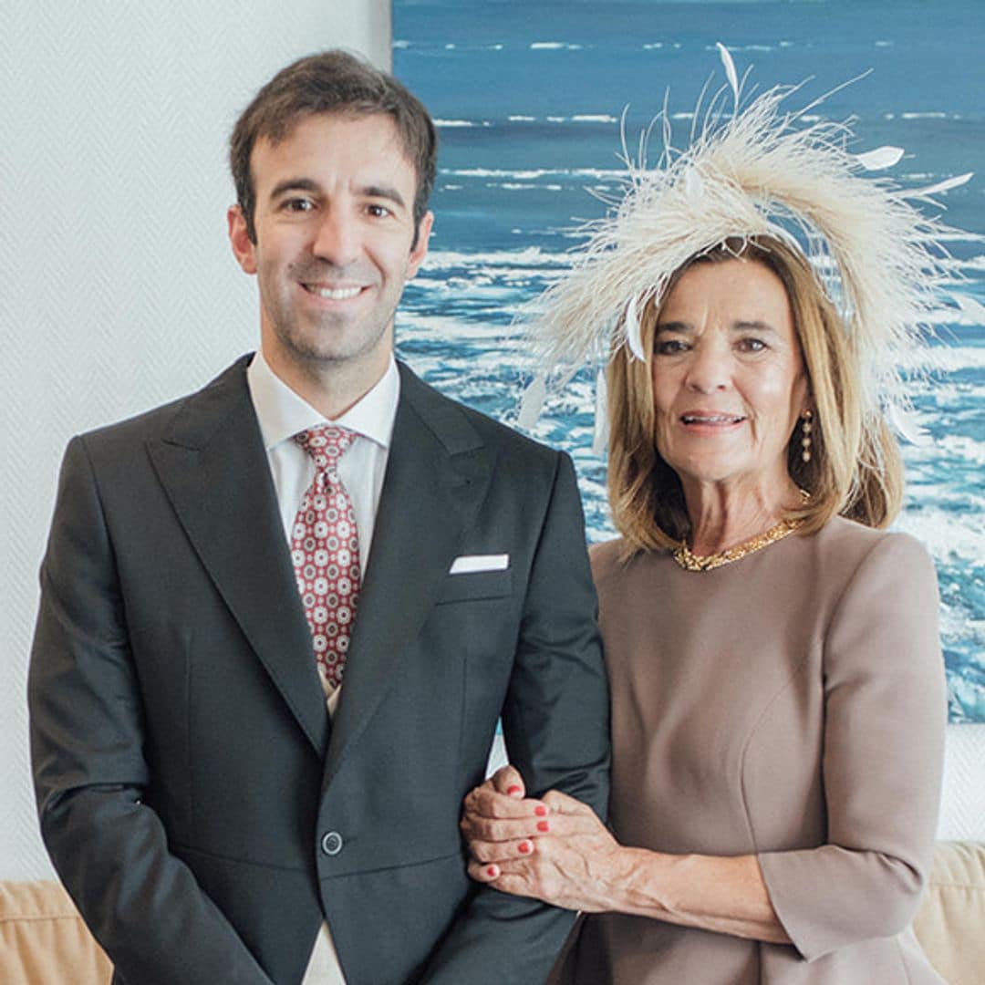 Elena, la madrina del vestido marrón y la diadema de plumas, fue la invitada más elegante de esta boda en Valencia