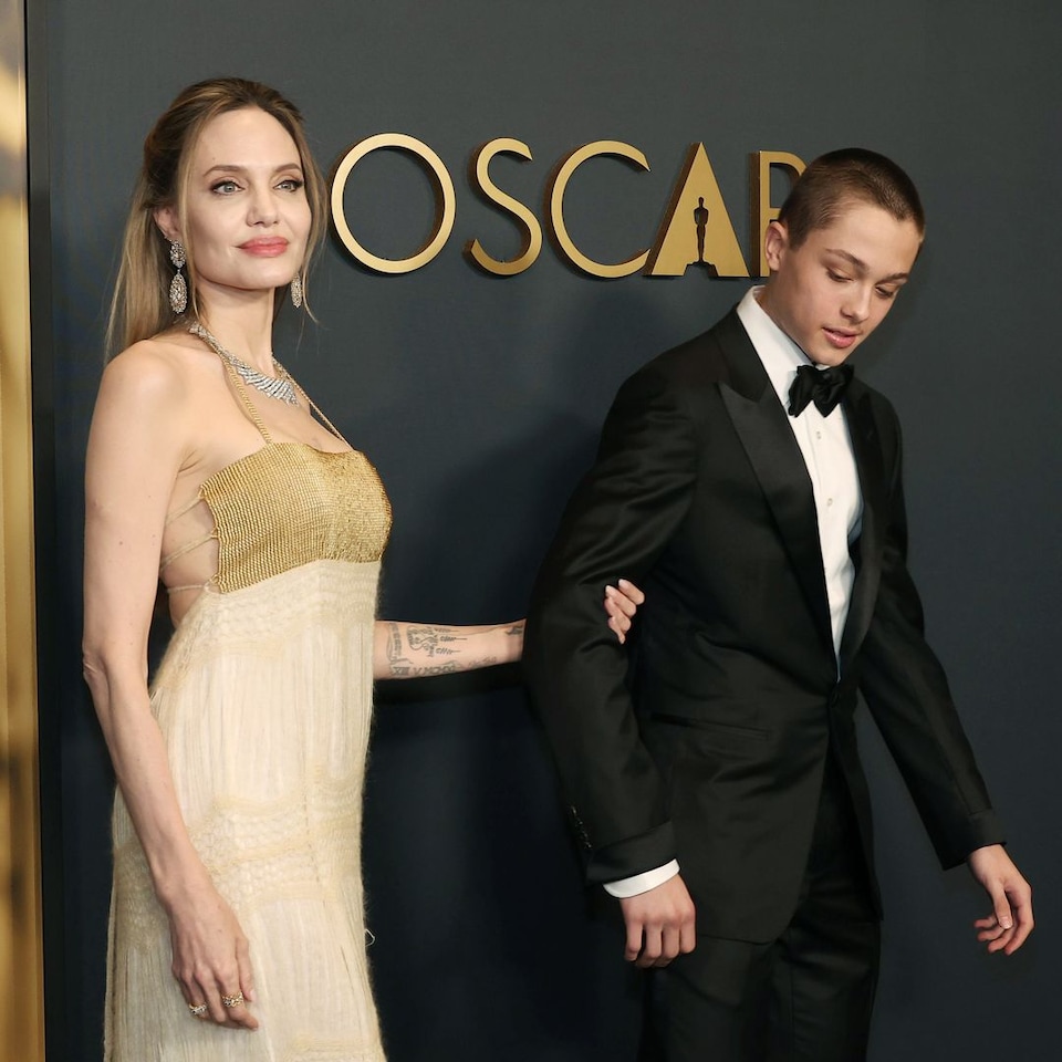 La inesperada aparición de Knox Jolie-Pitt con su madre en la gala de los  Governors Awards