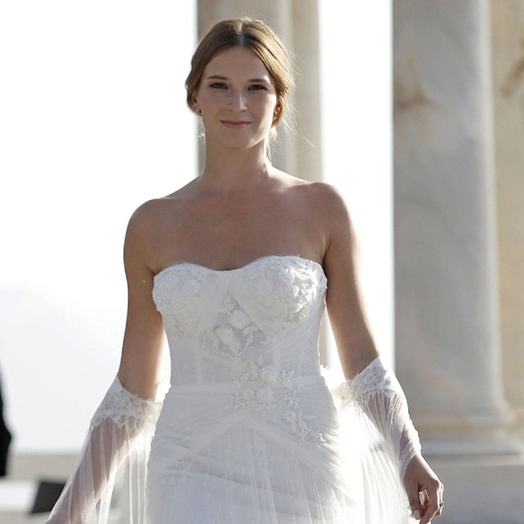 Yana Olina se viste de novia, ¿estará pensando en boda con David Bustamante?