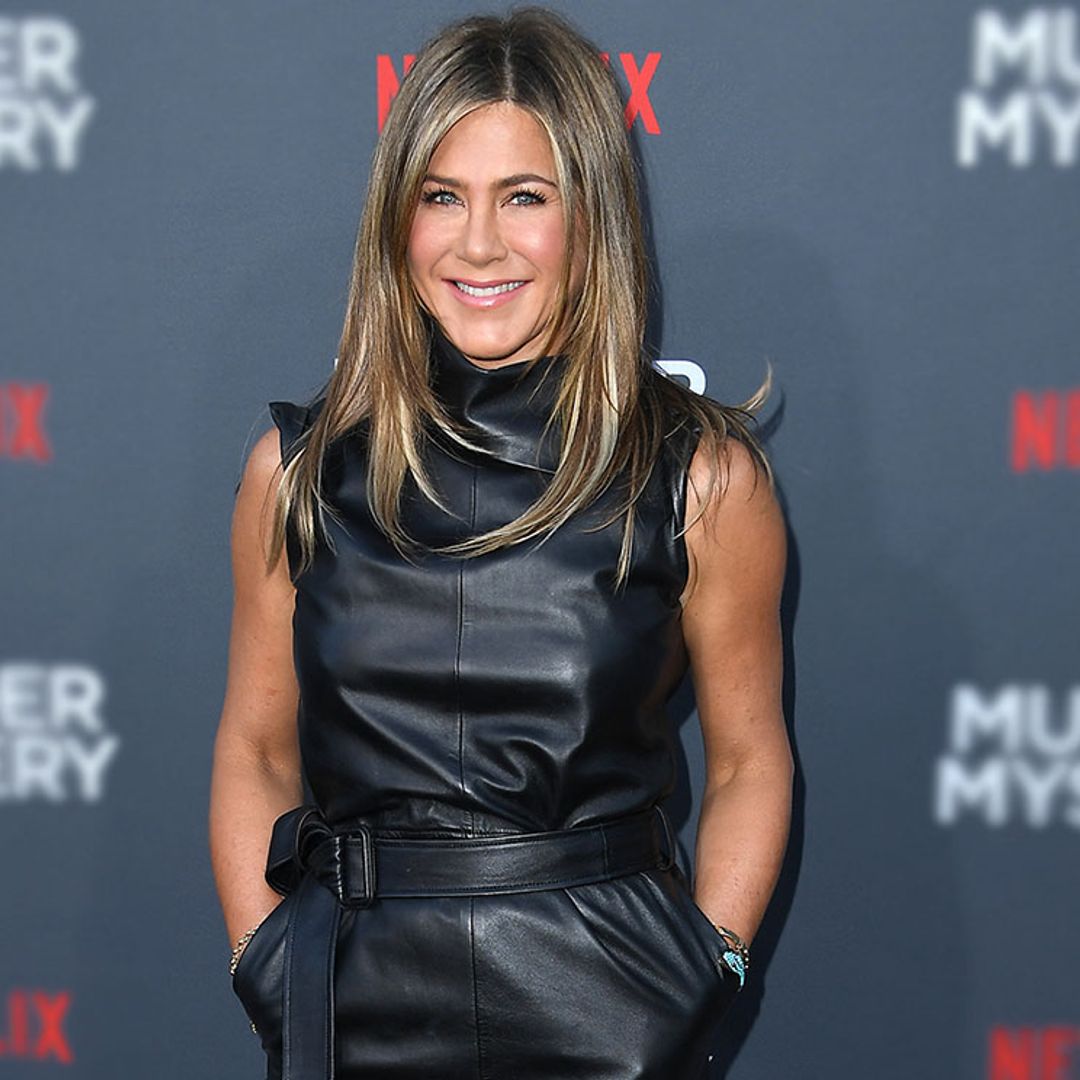 Los vestidos negros que Jennifer Aniston podría llevar en 'Friends' 2021
