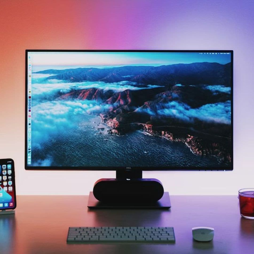 Mi escritorio en casa ganó un extra potente y barato gracias a este monitor Acer como segundo pantalla