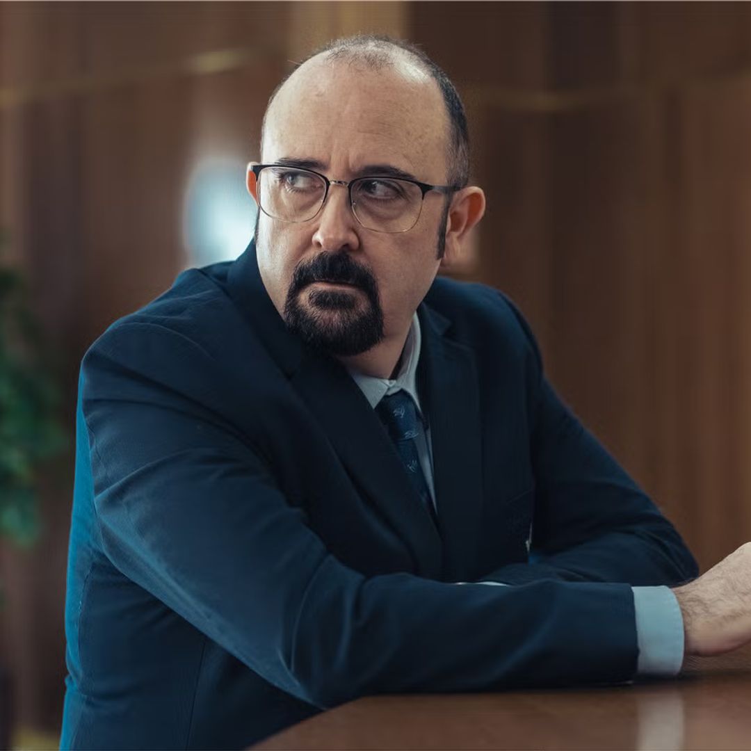 Netflix anuncia por sorpresa el final de 'Muertos S.L.' tras su cuarta temporada, la comedia más negra de los hermanos Caballero