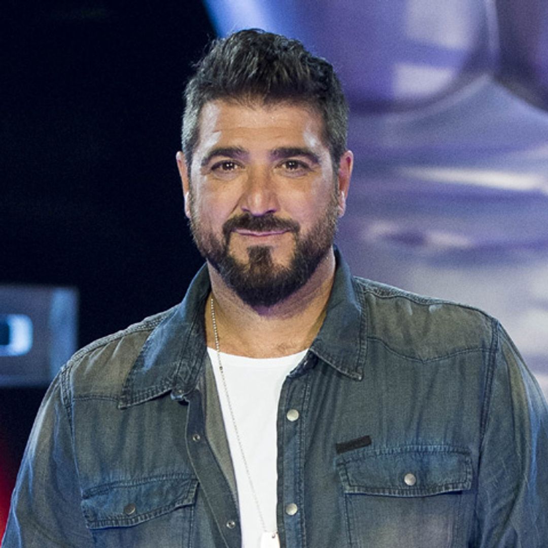 Antonio Orozco recibe una pequeña alegría en su momento más duro