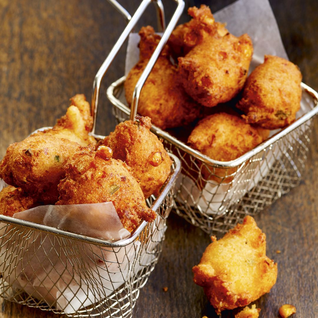 Hush puppies: Se llaman ‘calla cachorros’, pero son buñuelos de maíz