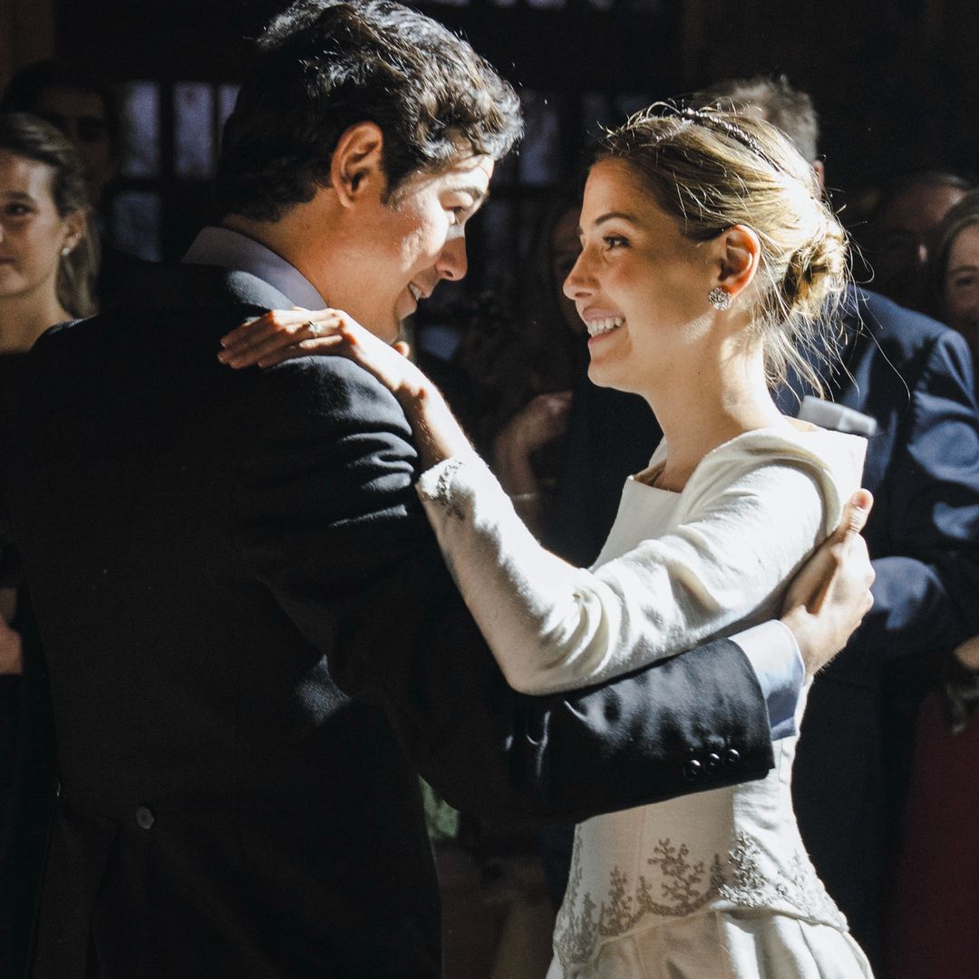 La romántica imagen de Pepe y Marta durante su baile nupcial