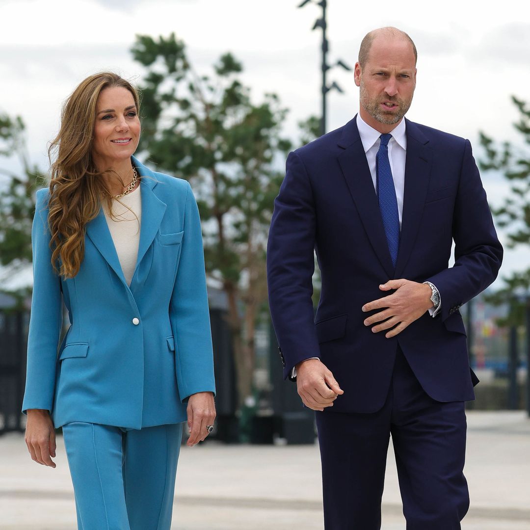 Kate Middleton aparece por sorpresa con el príncipe Guillermo en su primer acto juntos tras el regreso de Harry y Meghan a Reino Unido