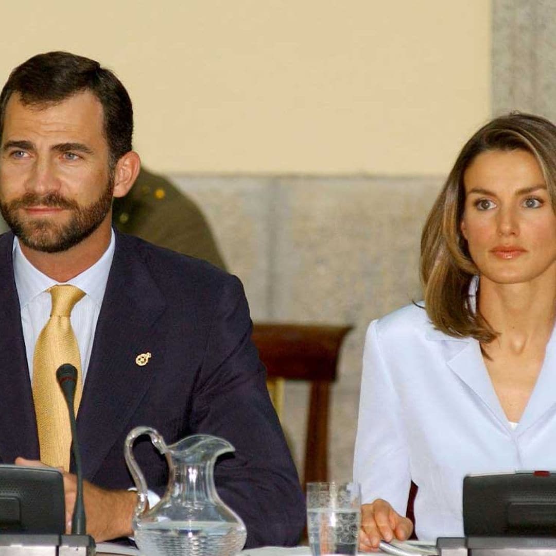 El Papa Juan Pablo II bendice en el Vaticano a los Príncipes de Asturias