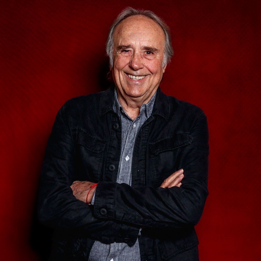 Joan Manuel Serrat habla por primera vez como bisabuelo y revela que aún no ha conocido a sus bisnietas: "Me toca"