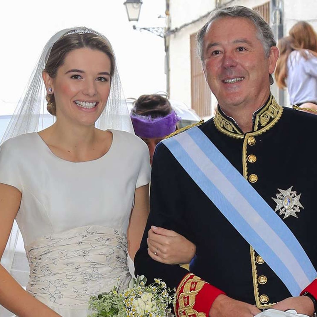 Irene, la hija mayor de José María Michavila, se casa con Ramón Lladó en Candeleda