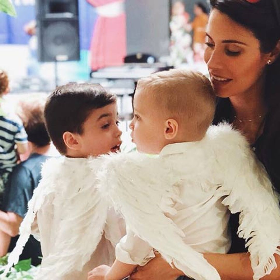 Pilar Rubio, una orgullosa mamá de sus 'angelitos' en la función de fin de curso